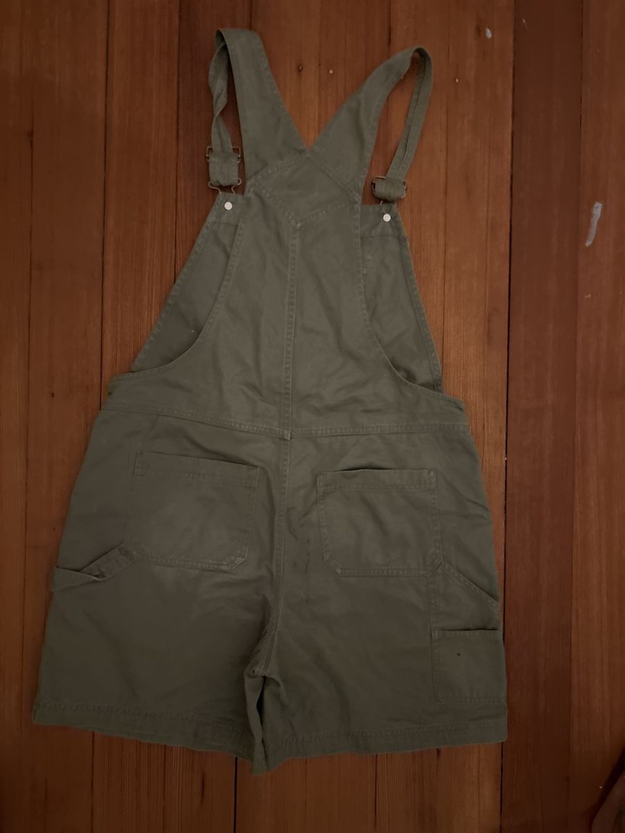 Jumpsuits: Grüne Latzhose  – Neu (gemäss Beschreibung) aus Basel von lav_sw7n 1
