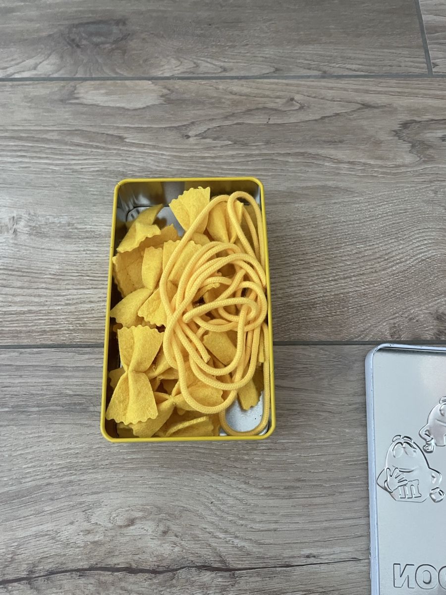 Giocattoli: Spielzeug Pasta Schleifen Spaghetti – Usato da Höri venduto da LucaSomma