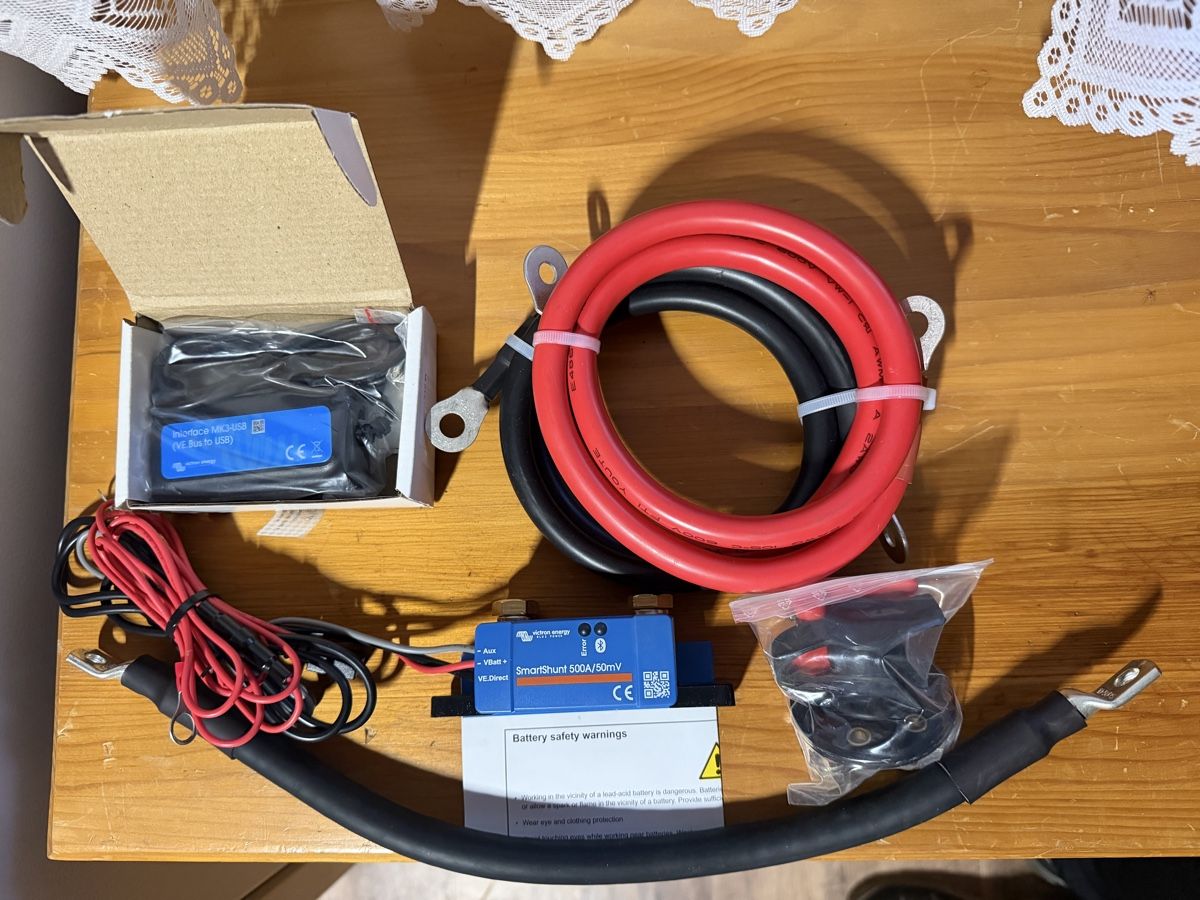 Victron Sistema di controllo: Victron Smartshunt - Interface MK3 usw. – Nuovo (secondo la descrizione) da Therwil venduto da Genntos