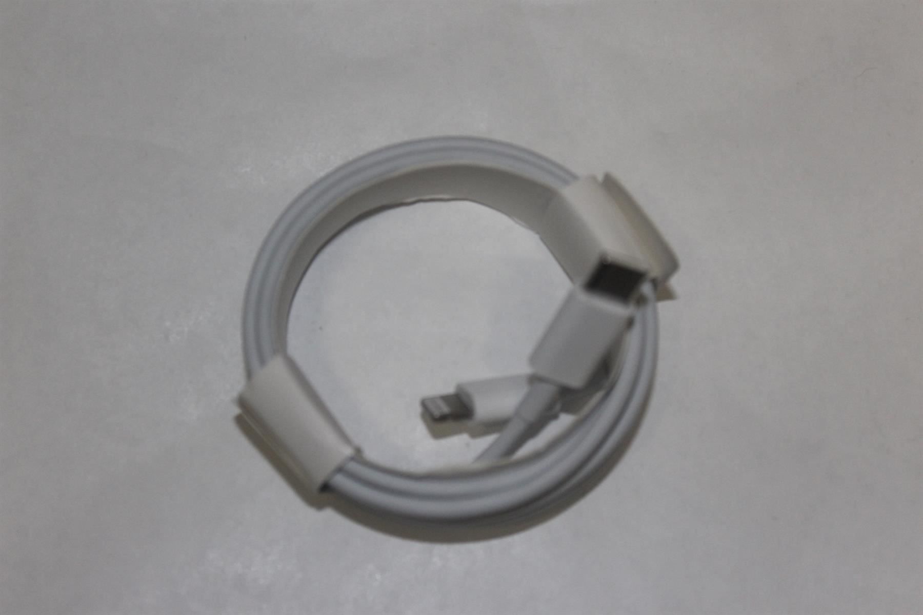 Cavi: USB-C Lightning Typ C 2meter Restposten – Nuovo (secondo la descrizione) da Kirchdorf AG venduto da Lionstein