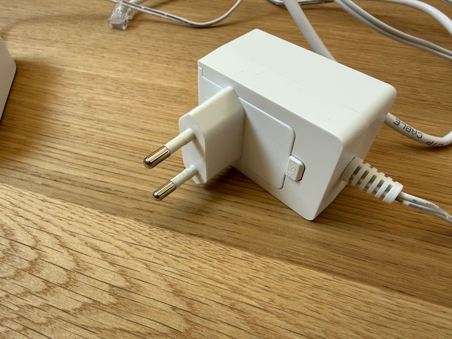 Philips Hub & Switch: Hue Bridge – Usato da Dietikon venduto da JamaisVu. 2