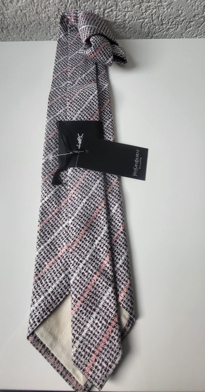 Saint Laurent Krawatten: Cravatta in seta Yves Saint Laurent nuova – Neu (gemäss Beschreibung) aus Giubiasco von fas_b82x 1