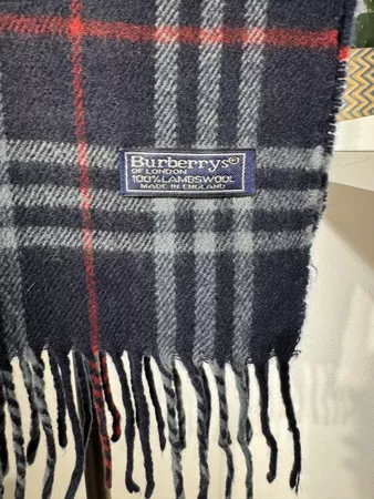 Écharpe Burberry originale