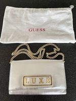 Guess Luxe Lederhandtasche