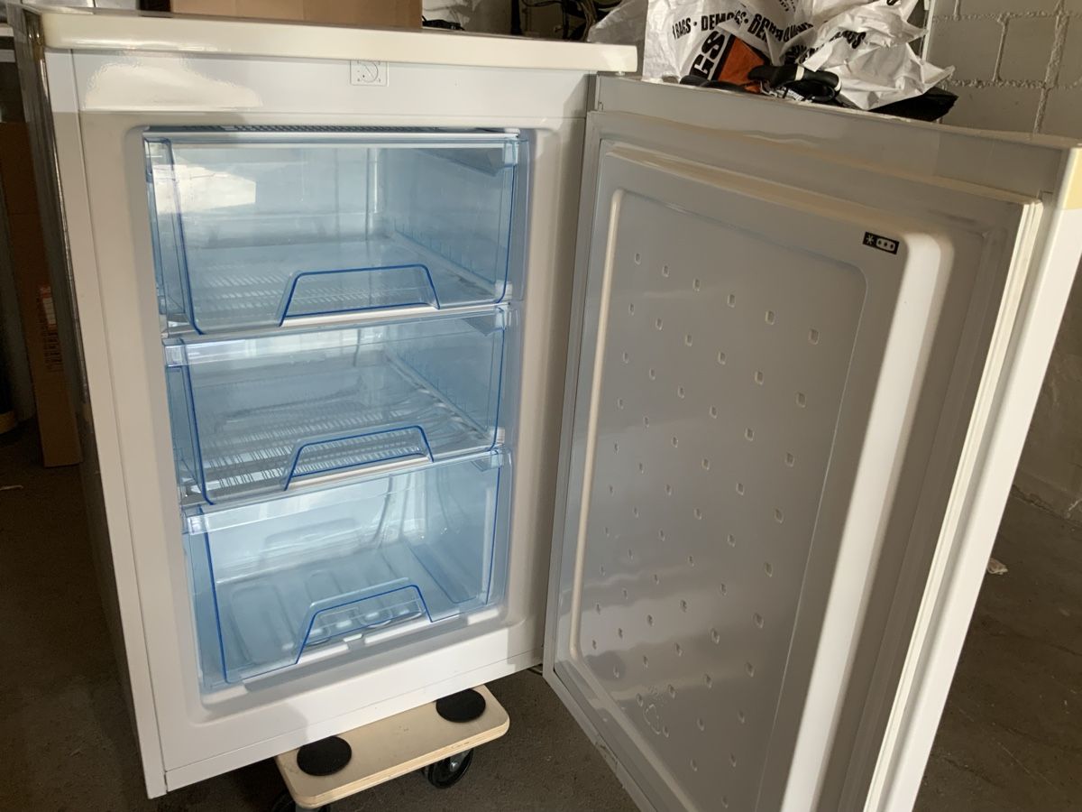 SPC Congélateurs: S.P.C freezer – D'occasion à Oberwil BL par dmk2000 6
