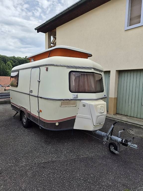 Rimorchi: Eriba Triton Wohnwagen – Usato da Seewen SO venduto da supersnuper