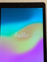 Apple iPad Tablet grau gebraucht mit Ladekabel