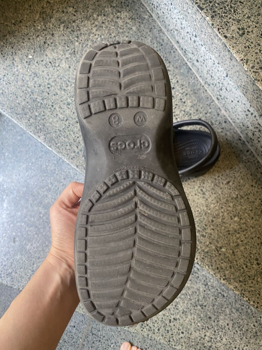 Crocs Scarpe da donna: Crocs classic plateau – Usato da Zürich venduto da SonyDeux 3