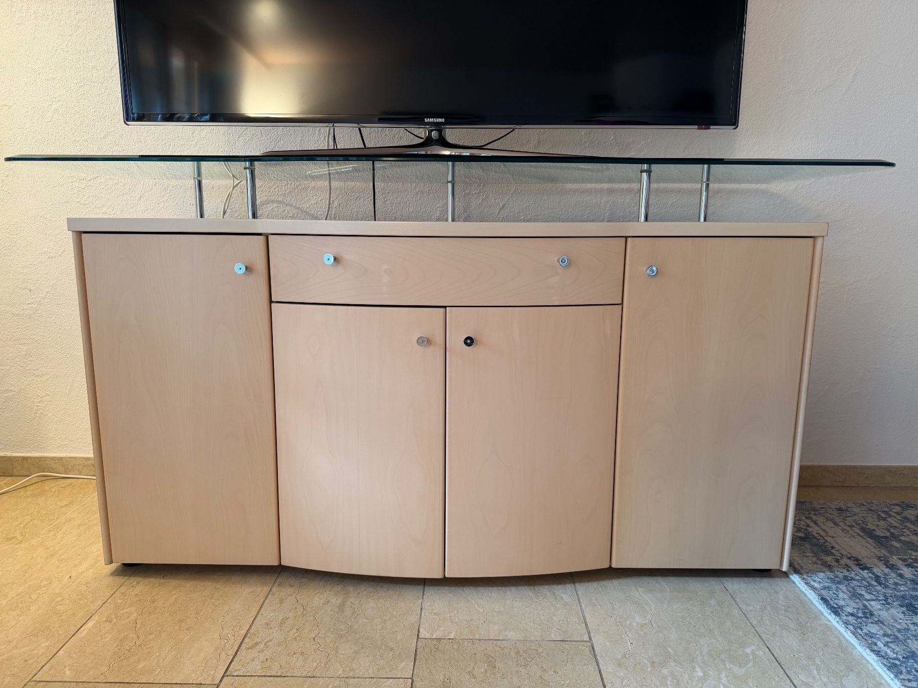 Kommoden: Sideboard Buche mit Glastop – Gebraucht aus Bremgarten AG von Mao-Rusta