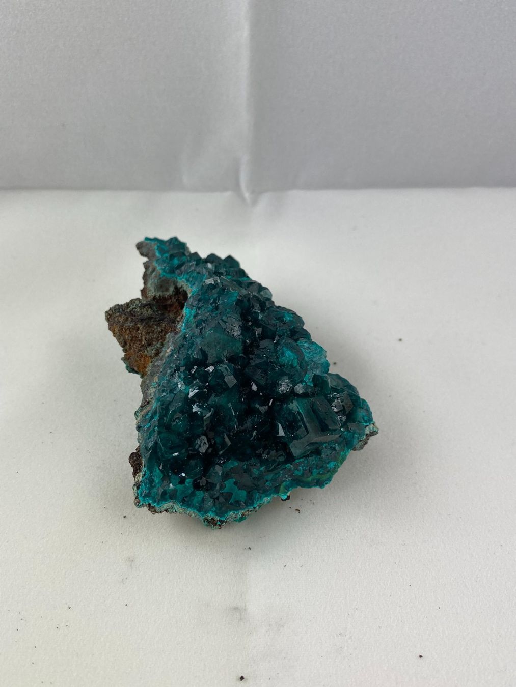 Minerali & Pietre curative: Dioptas 9cm 5.8cm 4cm 189g – Usato da Schinznach Bad venduto da Prosperos 6