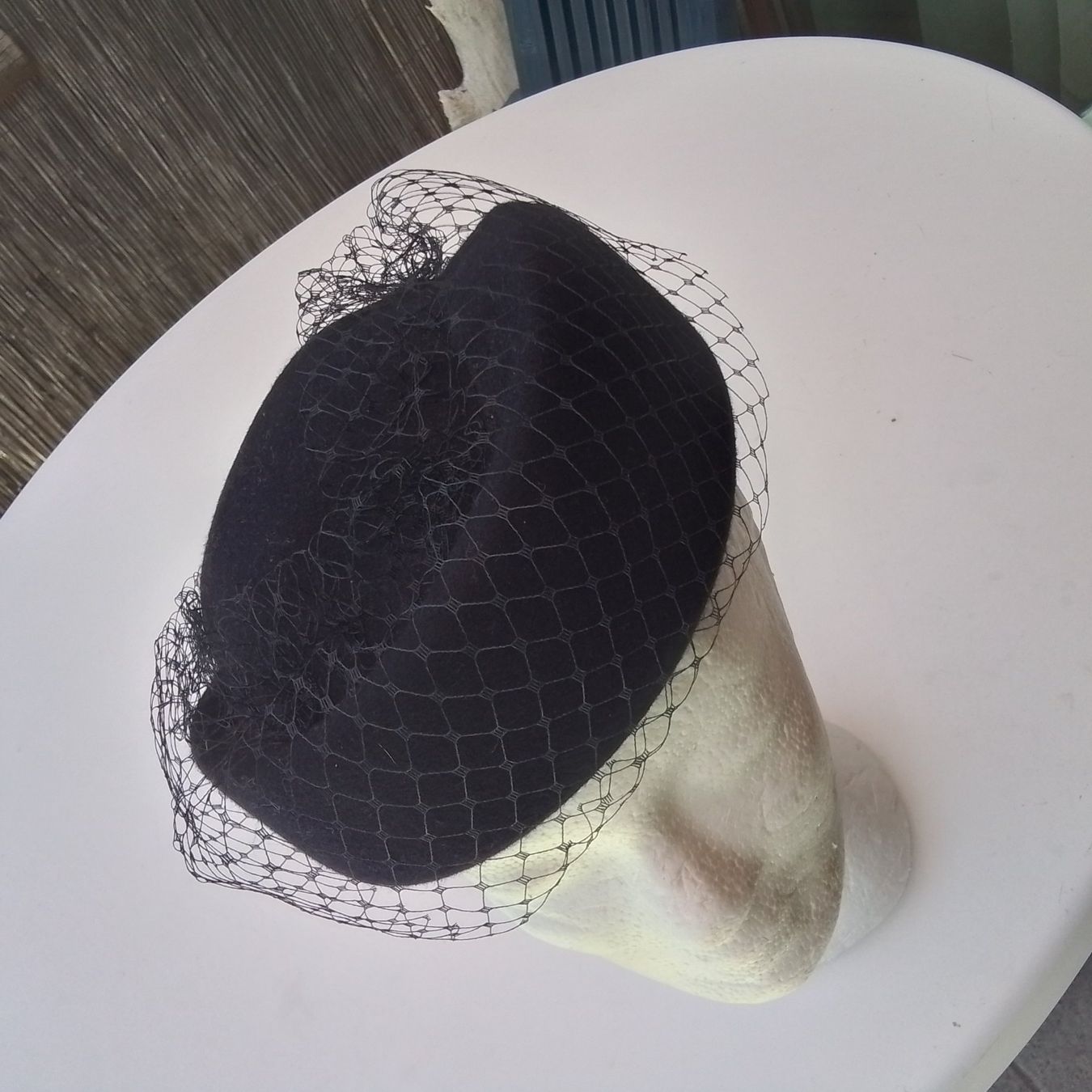 Chapeaux, bonnets & casquettes: eleganter Damenhut – D'occasion à Oberurnen par DVDL 1