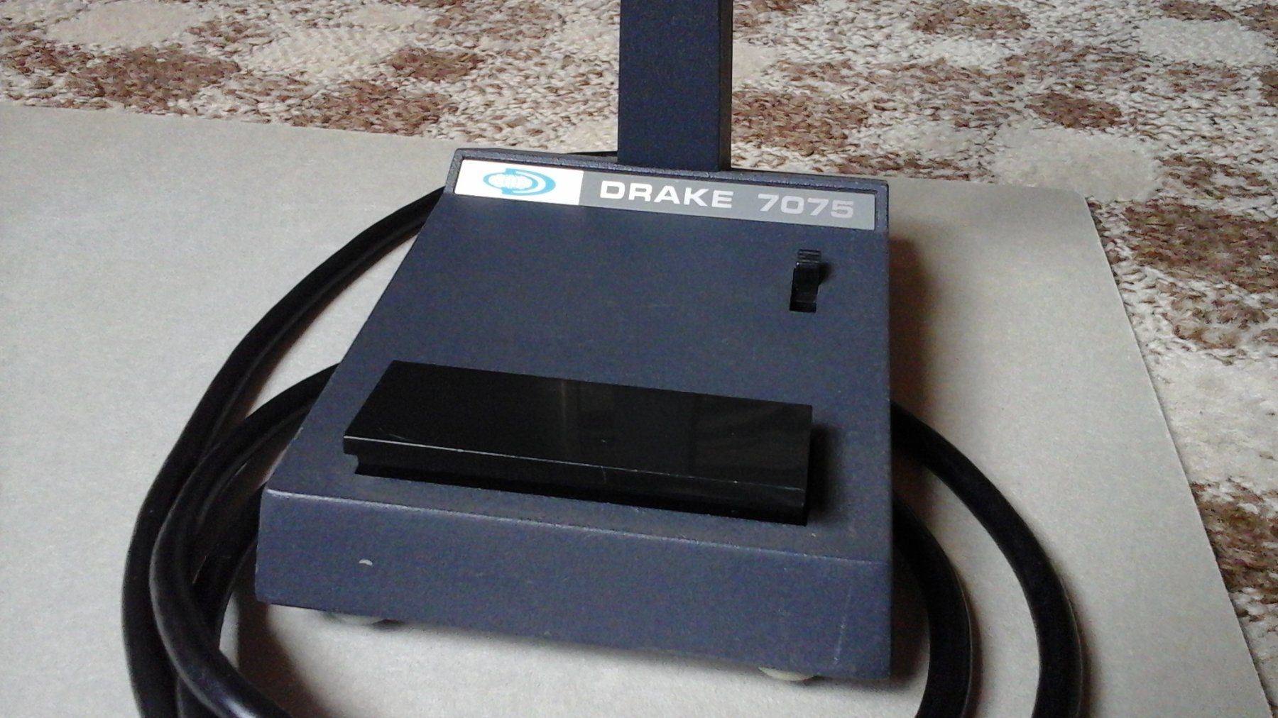 Technique de radiocom: DRAKE 7075 Stations Mikrophon – D'occasion à Farnern par Radiovox 1
