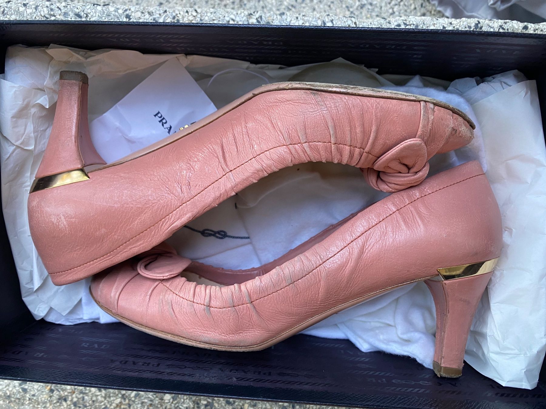 Prada Chaussures femmes: PRADA Pumps – D'occasion à Zürich par JDB_Vintage