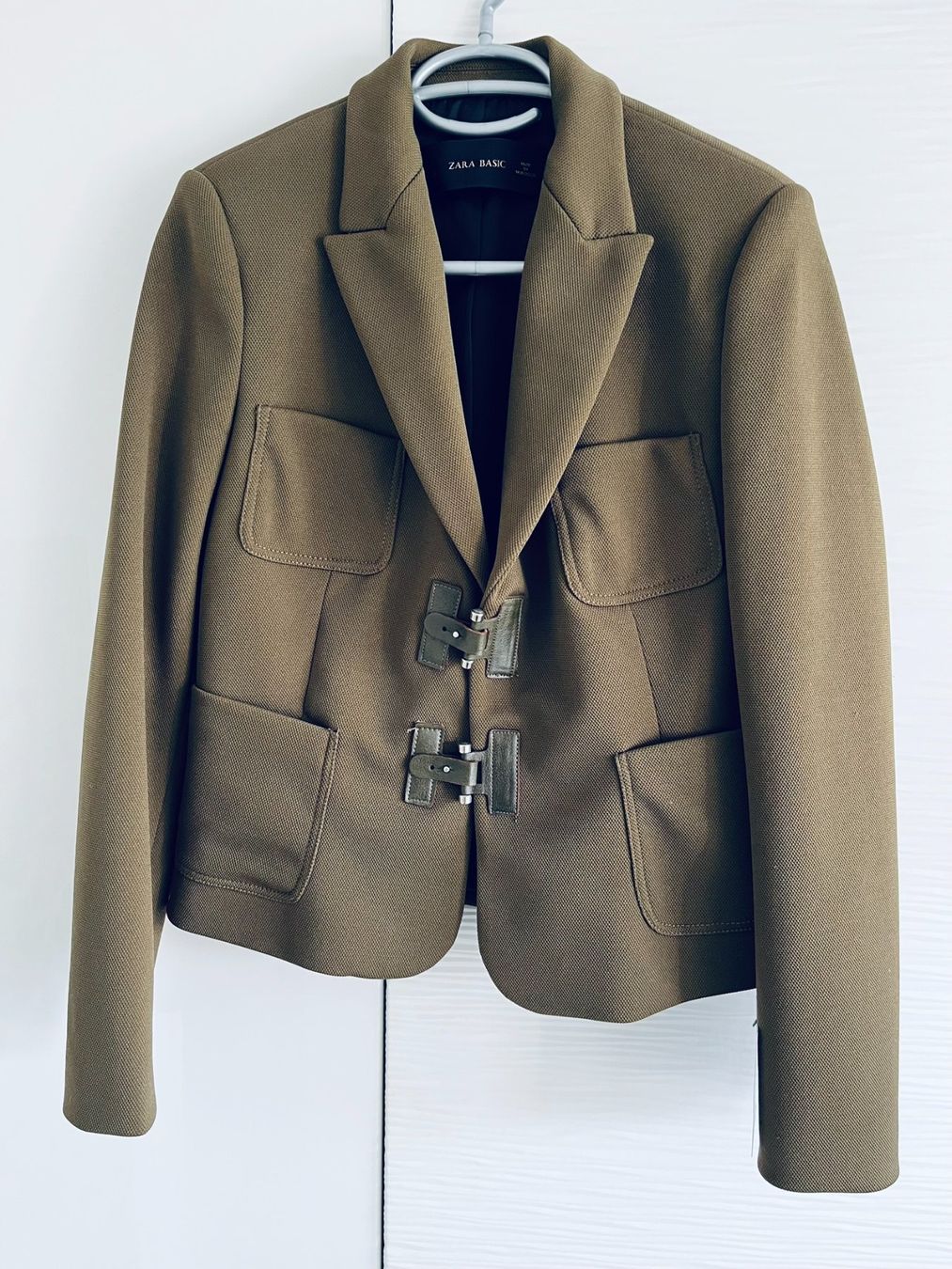 Zara Giacche: Moderner Blazer von ZARA – Nuovo (secondo la descrizione) da Remigen venduto da vicunja 4