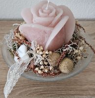 Romantische Rosenkerze mit Deko