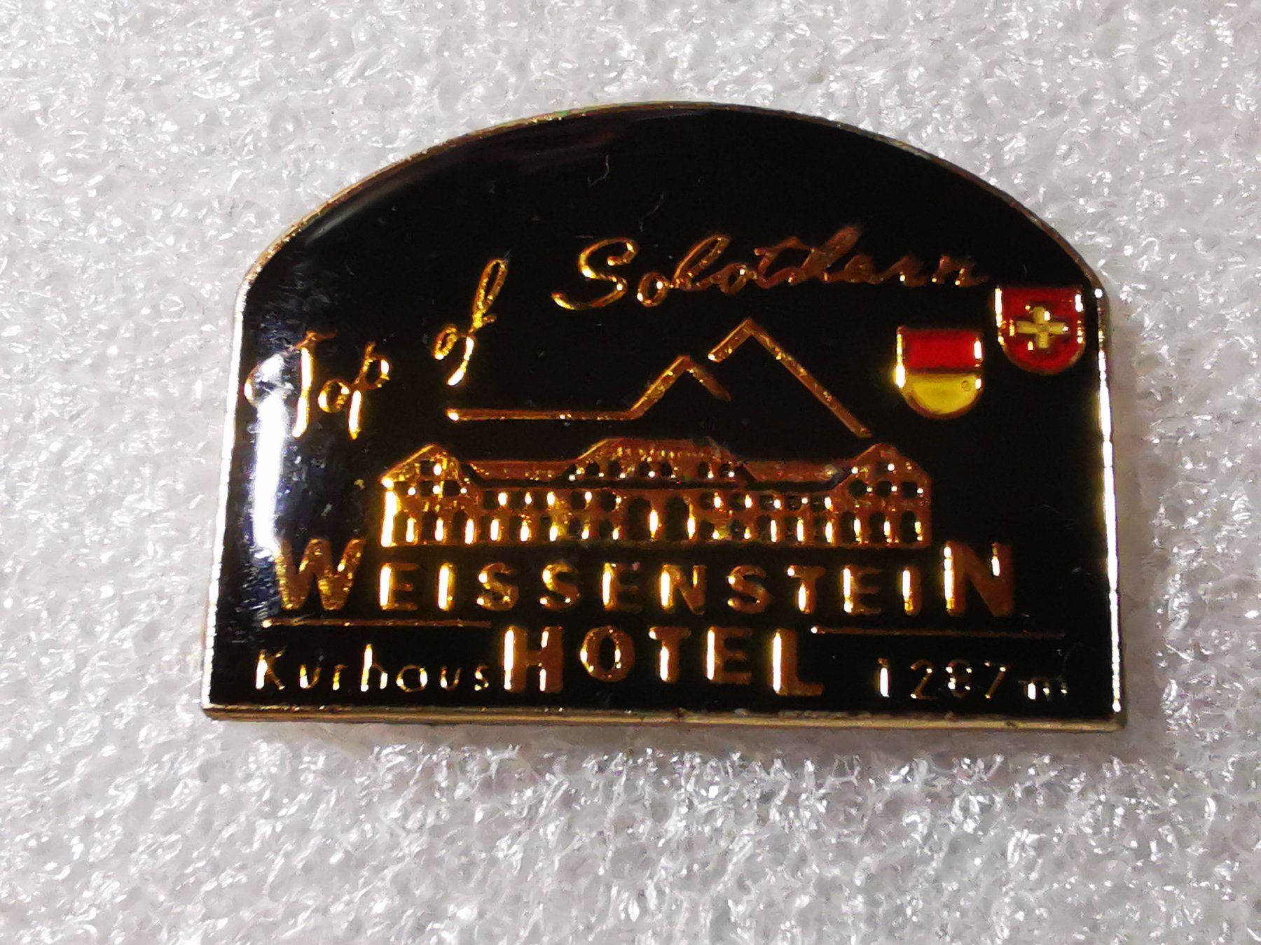 Placchette & Badge: Ansteckpin 146: Weissenstein Hotel – Usato da Oppligen venduto da Pin-Fall-Shop