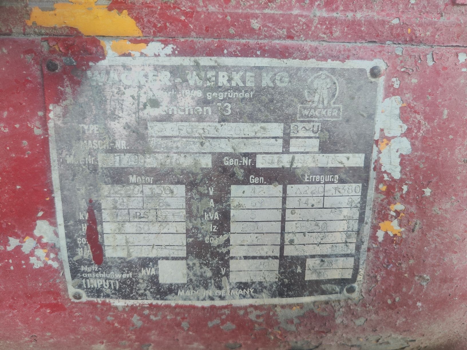 Toutes les machines: Umformer – Défectueux à Bassersdorf par IHC70 2