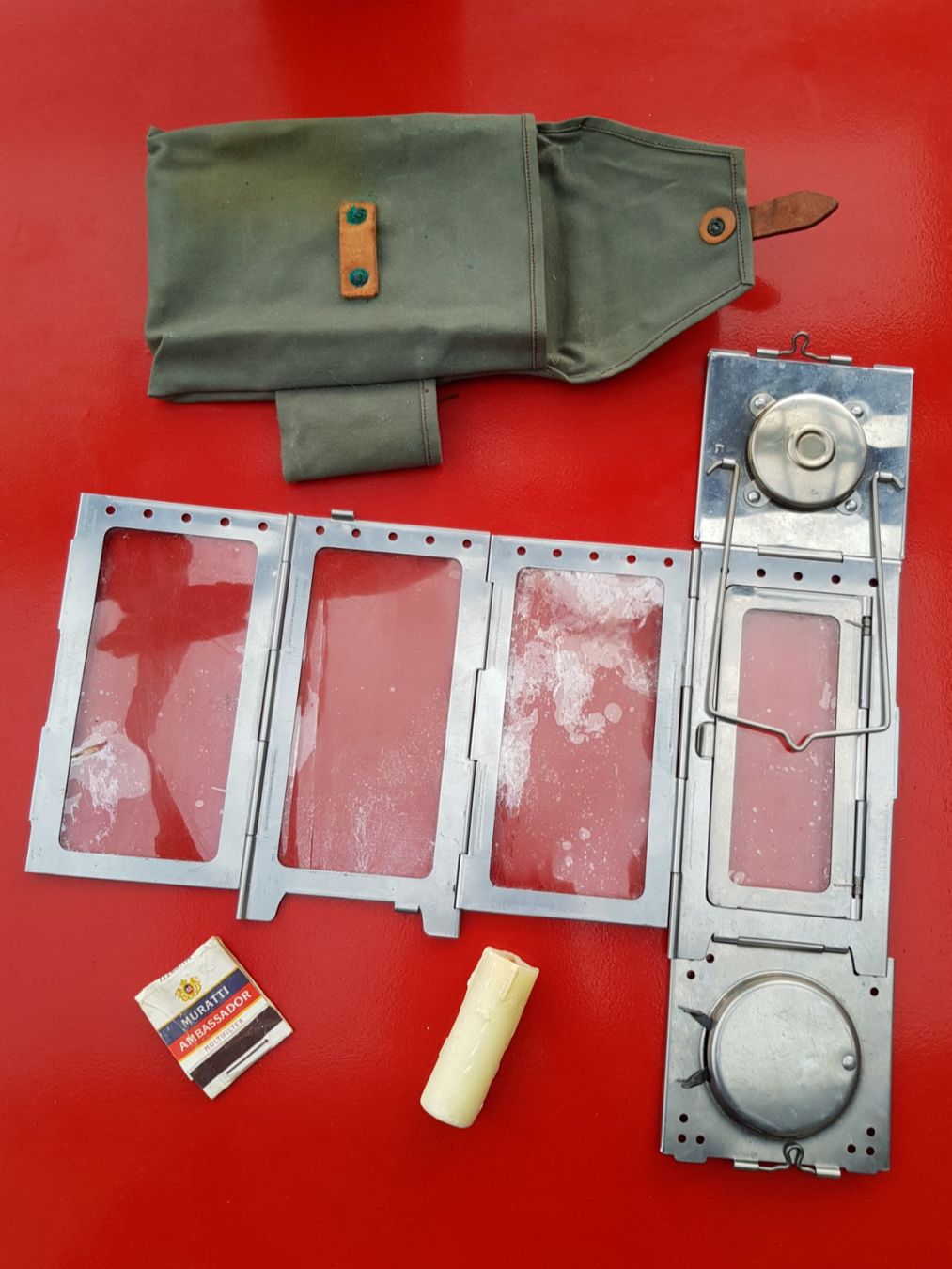 Schweizer Armee Laternen: Faltlaterne mit Etui 🇨🇭 Schweizer Armee 🇨🇭 Kerzenlaterne – Gebraucht aus Dürnten von inreb73 1