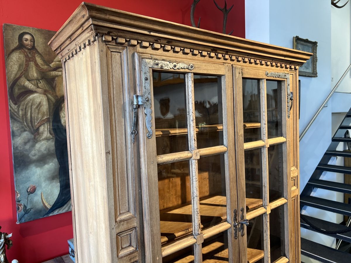 Vetrine: Vitrine Renaissance – Usato da Gossau SG venduto da Keller-Antiques 3