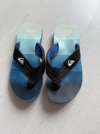 Quiksilver Zehentrenner Sandalen Grösse 35, guter Zustand