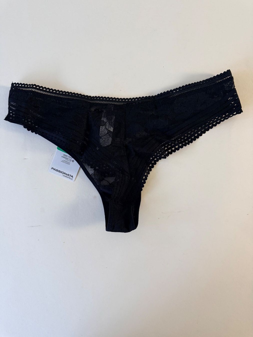 Passionata Altra biancheria intima: String, PASSIONATA, Gr. 40, Schwarz mit Blumenmuster, 3 Stck – Nuovo e nell'imballaggio originale da Rudolfstetten venduto da gst_g7xl 2