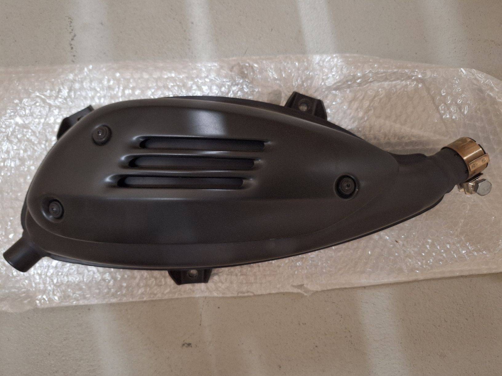 Piaggio Auspuffanlagen: Vespa GTS 300 Auspuff orginal – Gebraucht aus Winterthur von Collie