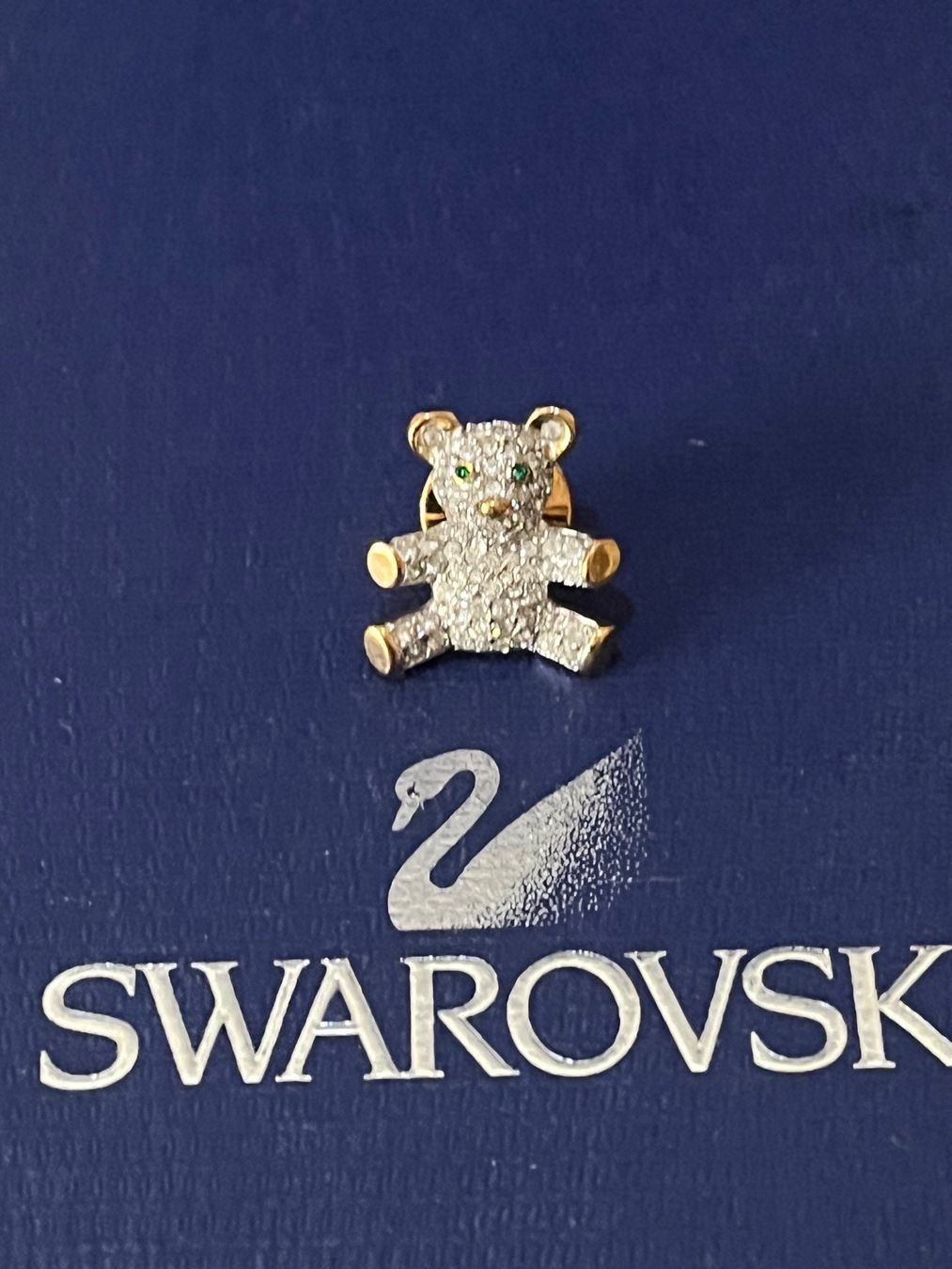 Swarovski Broches & Aiguilles: Swarovski Bär Brosche neu und original – Neuf (Voir description) à Kirchleerau par Dalmi220 2