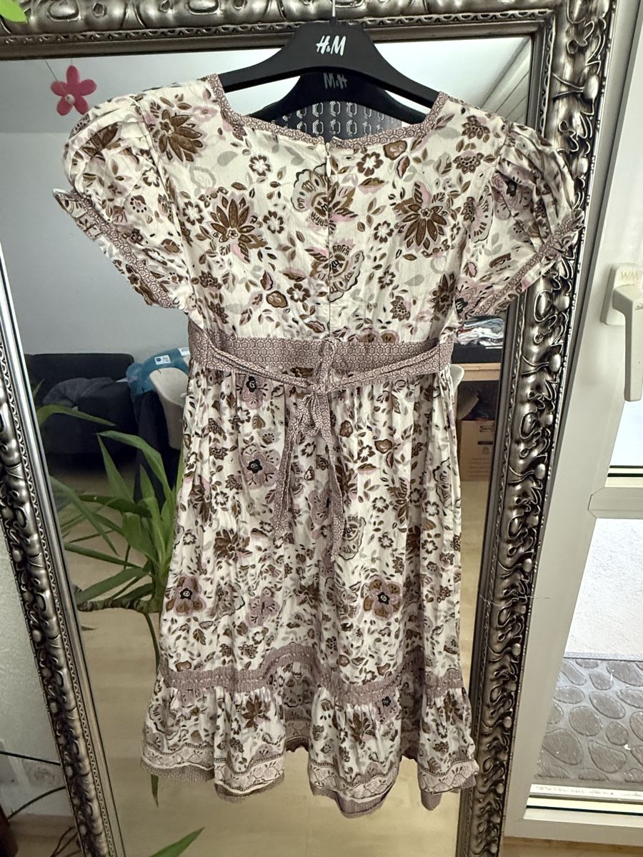 Kleider & Röcke: Kleid Gr.140  Blumenmuster Top Zustand – Gebraucht aus Horw von ast_b5c6 4