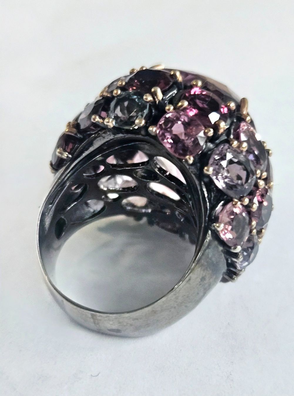 Anelli: Ring mit rosa Steinen und dunklem Silber Grösse 59 – Nuovo (secondo la descrizione) da Zürich venduto da Bieter04 7