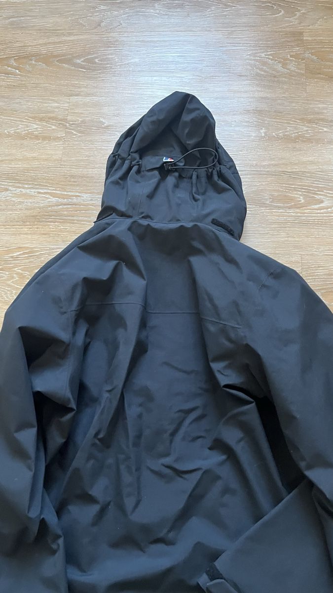 Berghaus Giacche: Regenjacke – Usato da Kappel SO venduto da teiger83 1