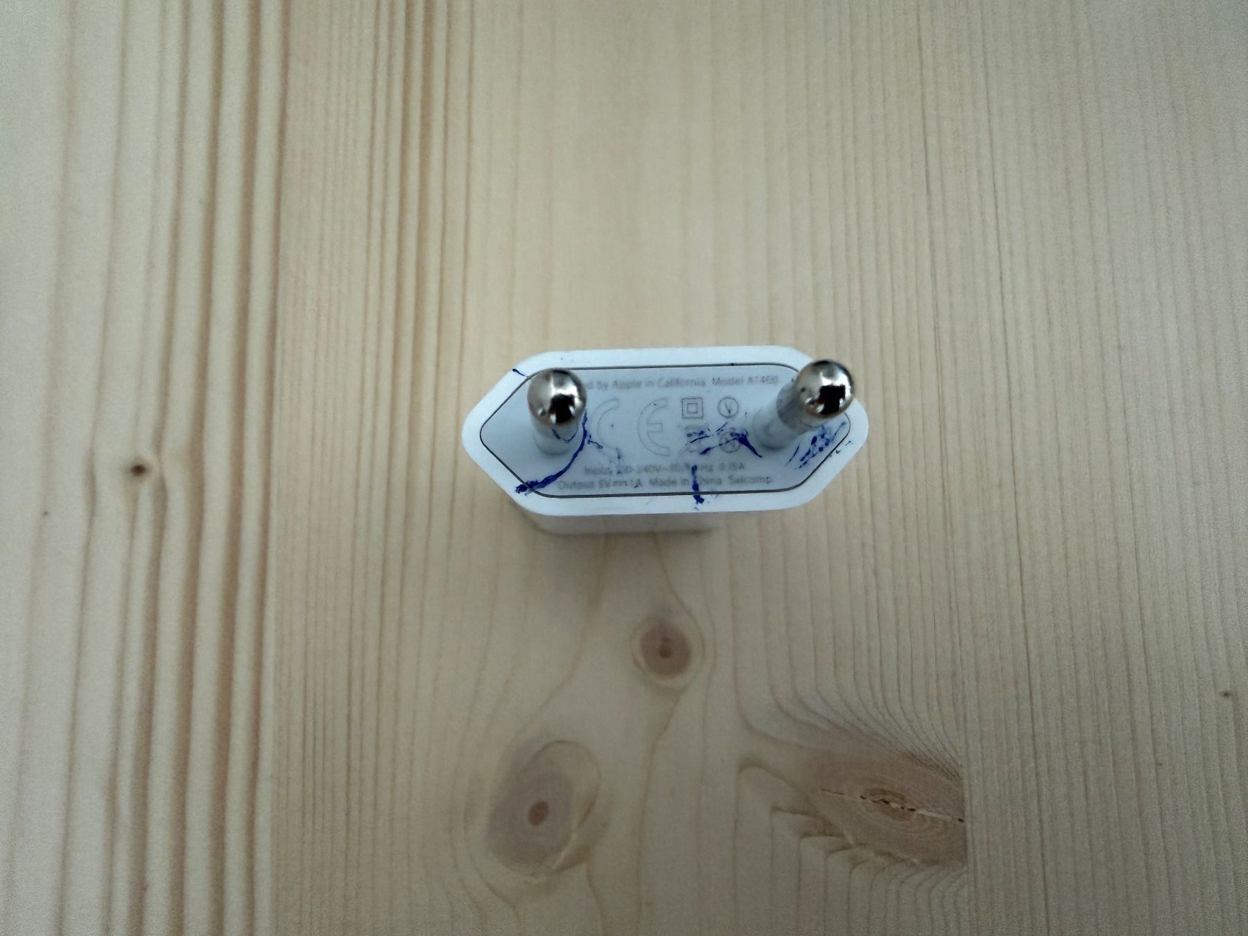 Apple Laufwerke & Adapter: Apple USB Ladegerät Adapter – Gebraucht aus Zürich von fluzue 2