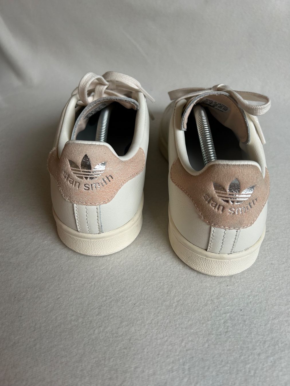 Adidas Scarpe da donna: Adidas Stan Smith Sneaker weiss Gr. 40 2/3 – Usato da Kilchberg ZH venduto da Shiraz3 1