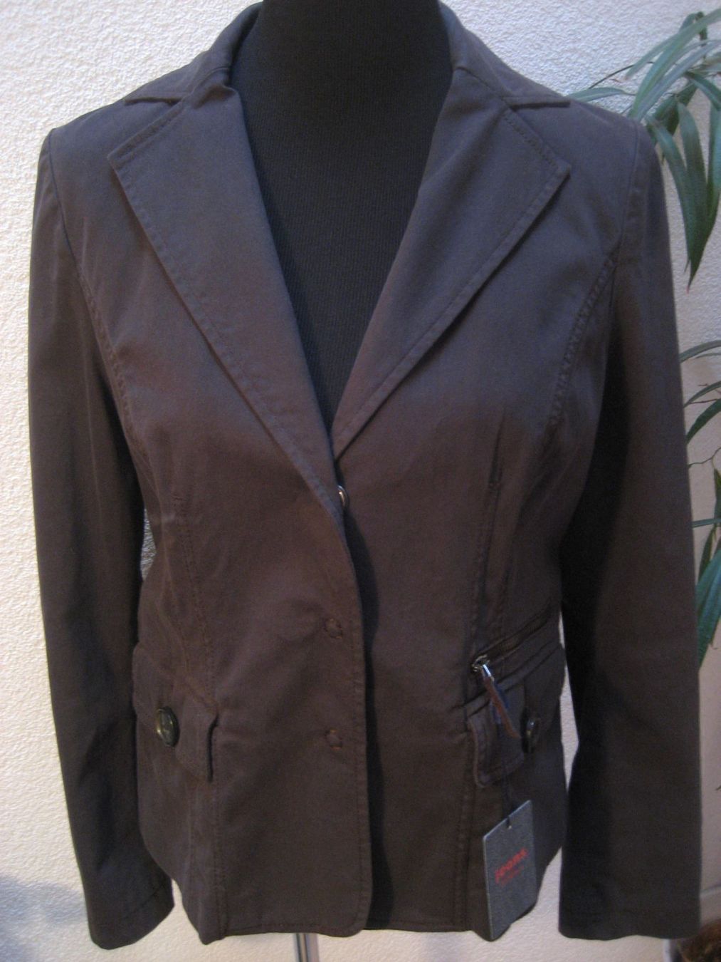 Giacche: Veste taille M Les Copains, neuve – Nuovo e nell'imballaggio originale da Delémont venduto da marryb