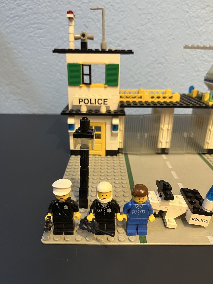 Lego Kit di costruzioni: Lego 381 – Usato da Lupsingen venduto da sil_l6wg 1