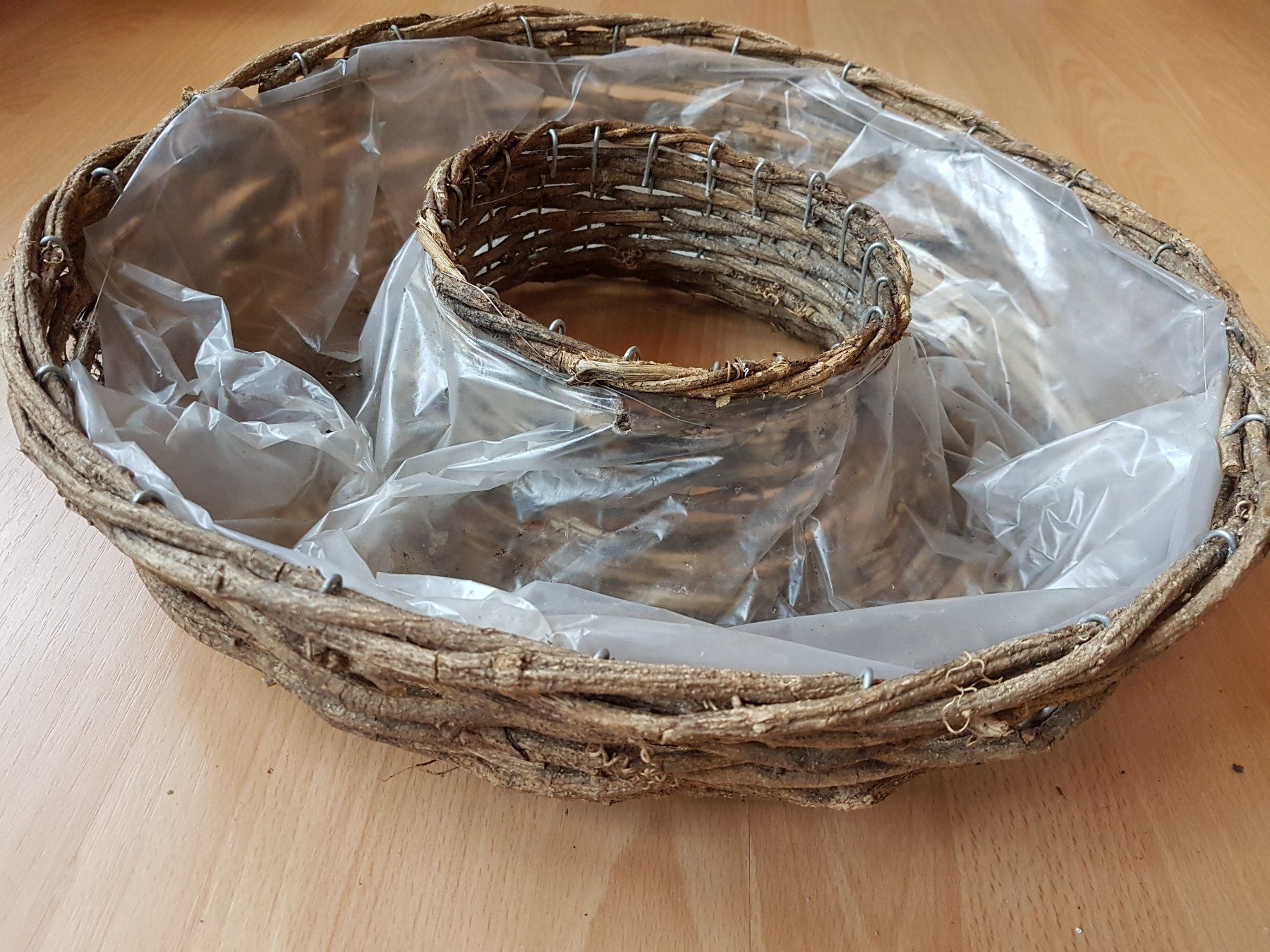Vasi per fiori: 4 PFLANKÖRBE RING – Usato da Sax venduto da prinzenrollen 2
