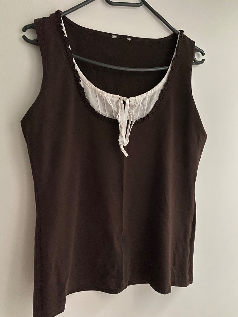 T-Shirts: T-Shirt Braun wie NEU – Gebraucht aus Affoltern am Albis von may_9gdz