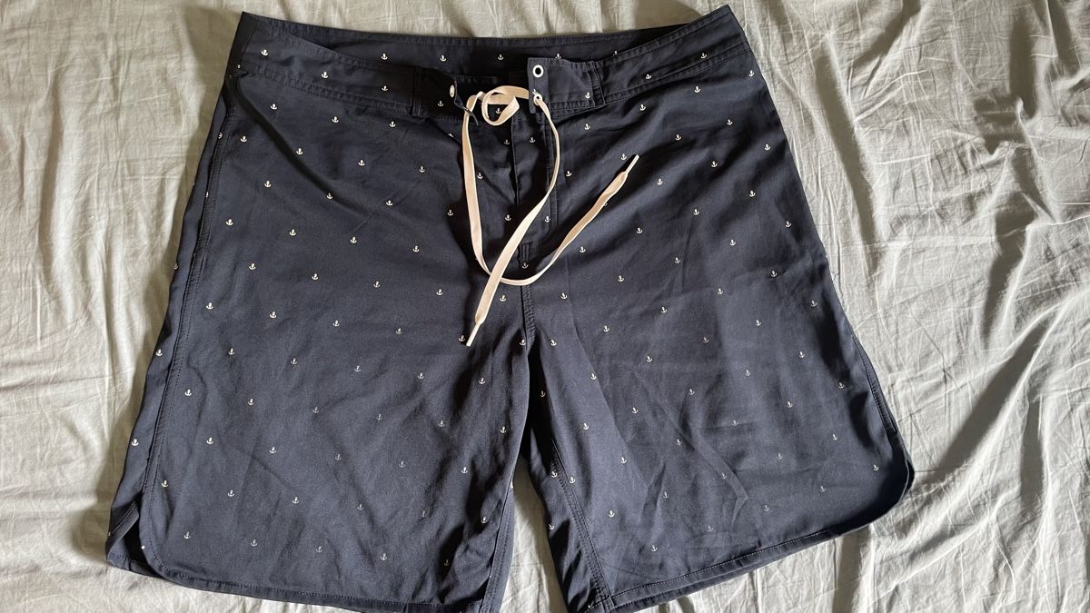 Hosen: Moonrocks Boardshorts Anker-Print Grösse L – Gebraucht aus Bern von gelbepunkte