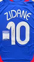 Zinedine Zidane Autogramm | Beckett Witnessed