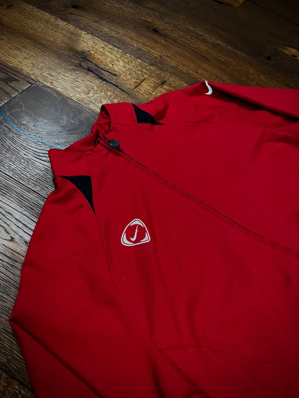 Nike Jacken: Rote Nike Vintage Jacke – Neu (gemäss Beschreibung) aus Lindau von KT_Vintage 1