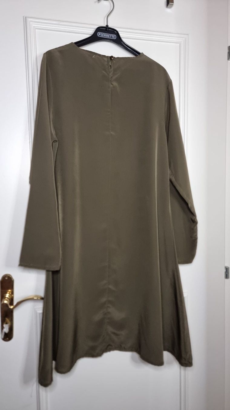 Kleider: Schickes kleid, Khaki, Gr. 38/40 – Gebraucht aus Wald ZH von CapLux 4