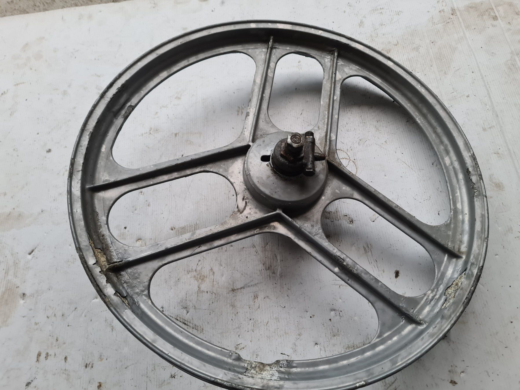 Puch Ciclomotori: Vorderrad 17" Grimeca Puch/Sachs – Usato da frümsen venduto da Sailem 3