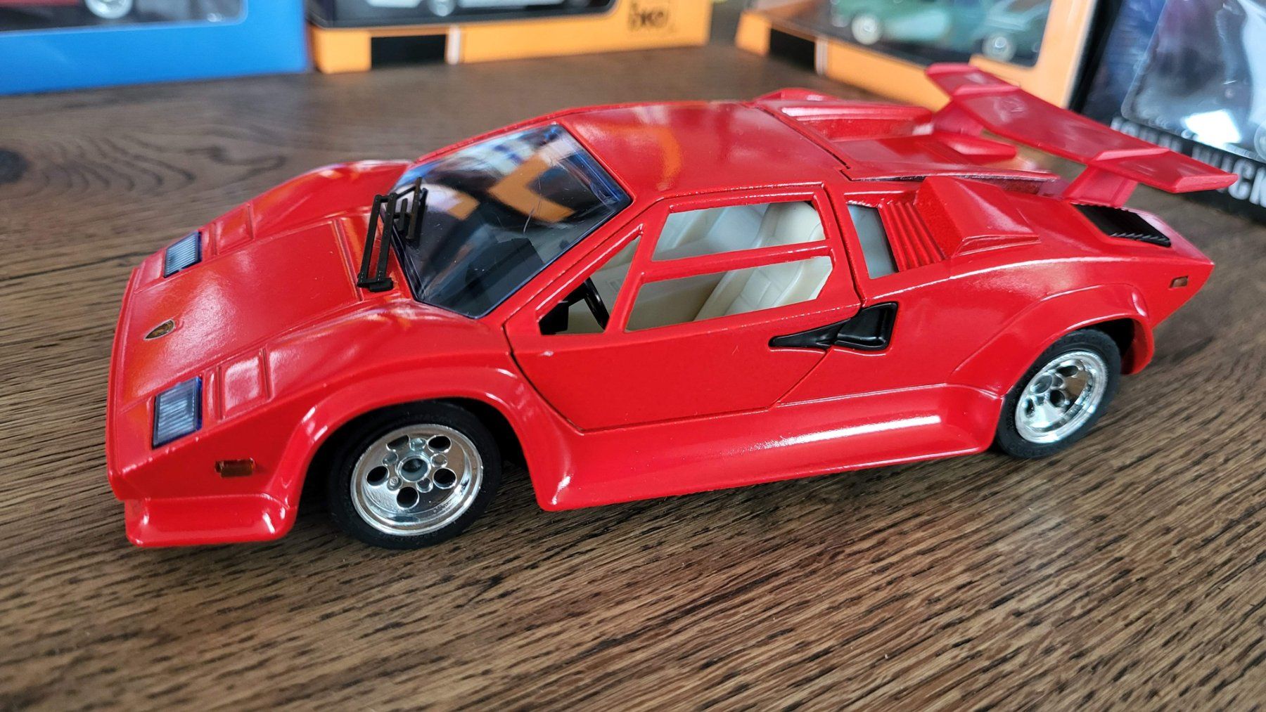 Modellautos: Lamborghini Countach 1:24 Tchibo – Gebraucht aus Rothrist von Juana5
