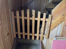 Absperrgitter für Türe in Holz
