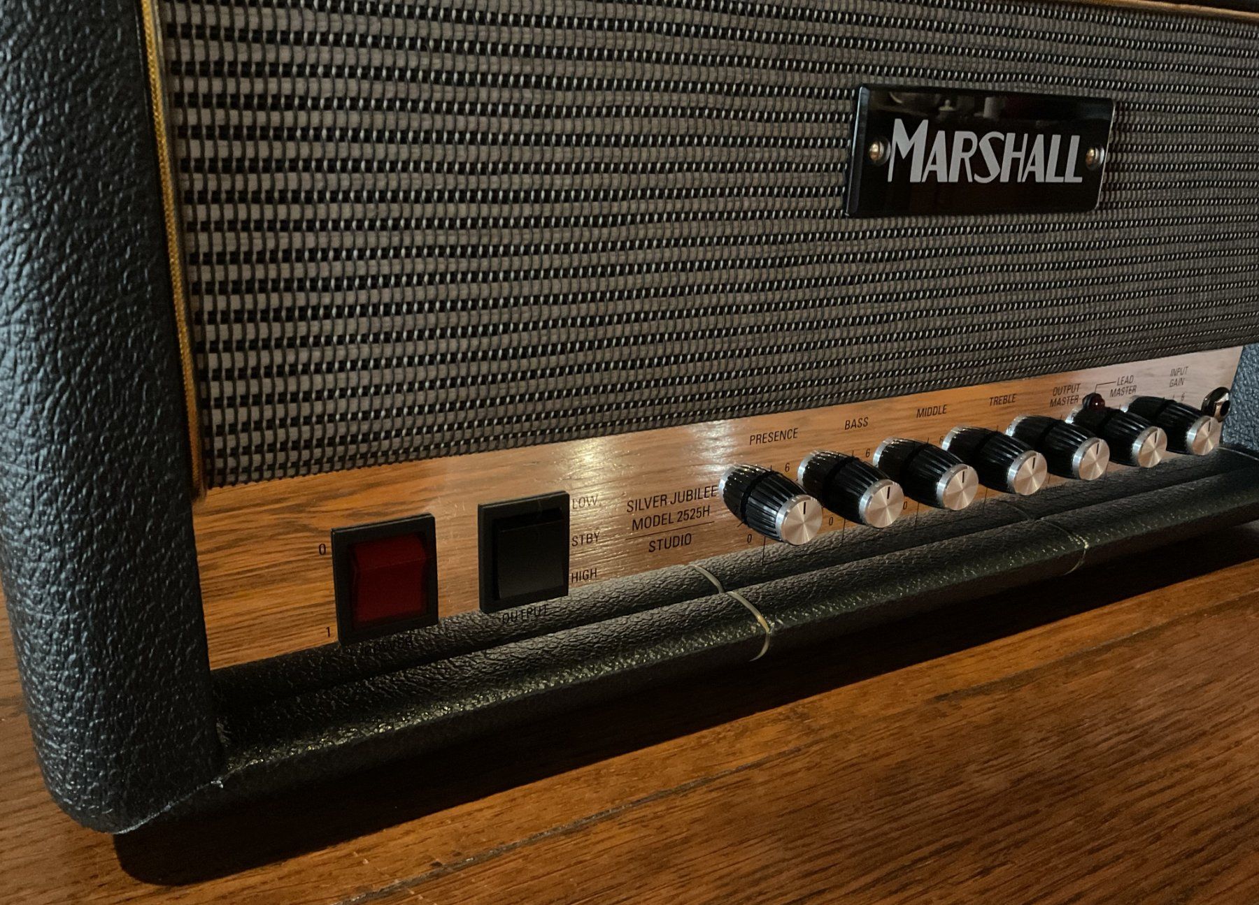 Marshall Amplificatori: Marshall 2525HD3 Mini Jubilee Split Vinyl LTD Edition Mint – Usato da Eysins venduto da ole_hf6j 4