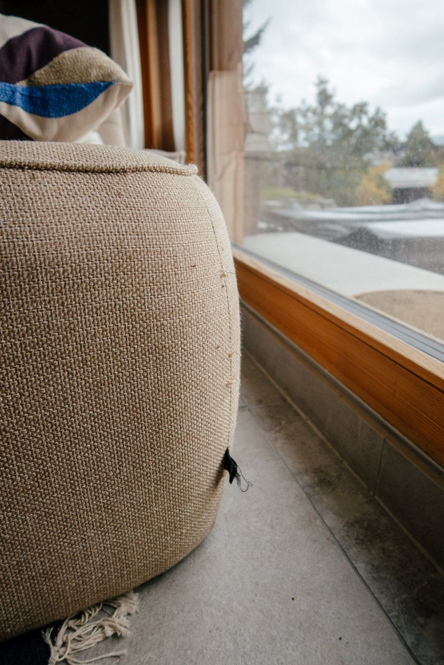 Poltrone: Pouf cube Hübsch couleur sable – Usato da Nax venduto da p_10 1