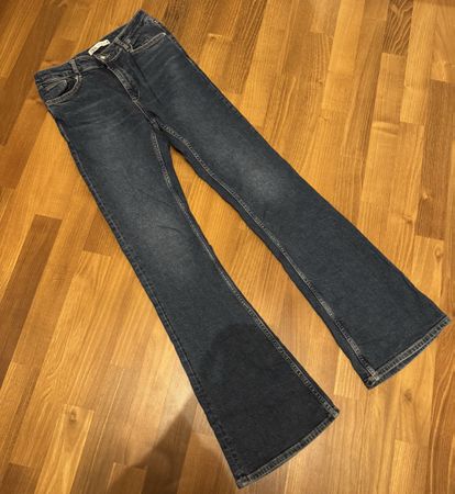 Zara Flared Jeans - Women's Size EUR 40