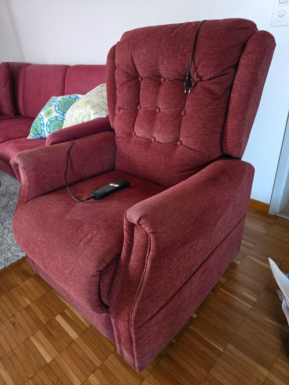 Poltrone: Sessel mit Aufstehhilfe – Usato da Winterthur venduto da Winthertur84 1