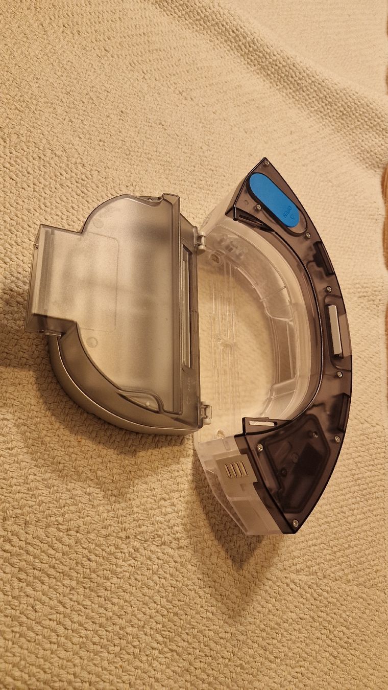 Rowenta Aspirapolveri & Accessori: ROWENTA SAUGRÖBÖTER X-PLORER – Nuovo e nell'imballaggio originale da Buchs AG venduto da oez_tj67 4