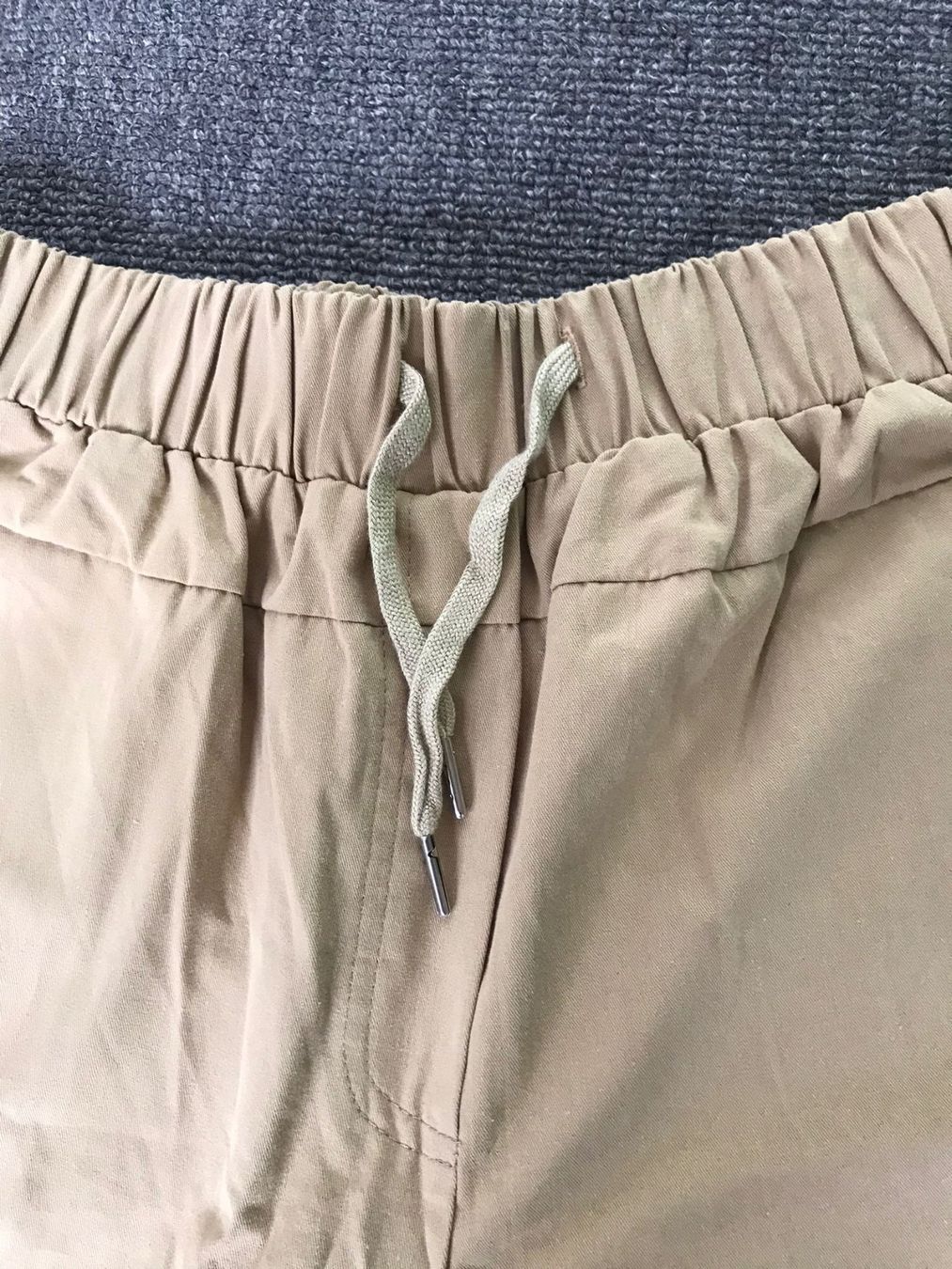 Hosen: Lockere Stoffhose beige Grösse M/L – Gebraucht aus Zürich von Ma_Go 4