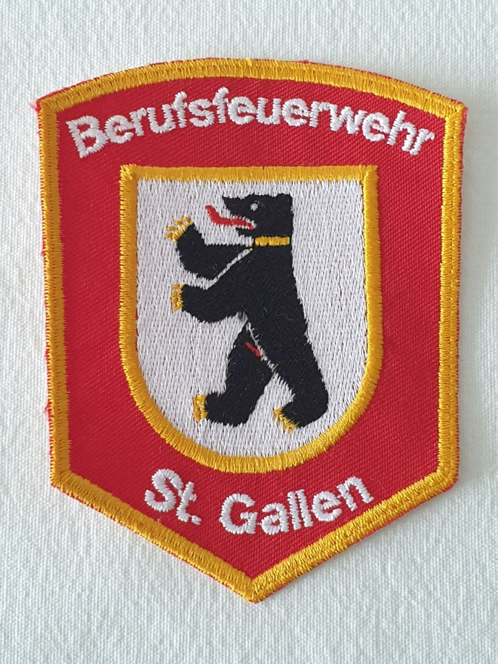 Placchette & Badge: Emblem Badge Berufsfeuerwehr ST.GALLEN – Usato da Mörschwil venduto da spirspi